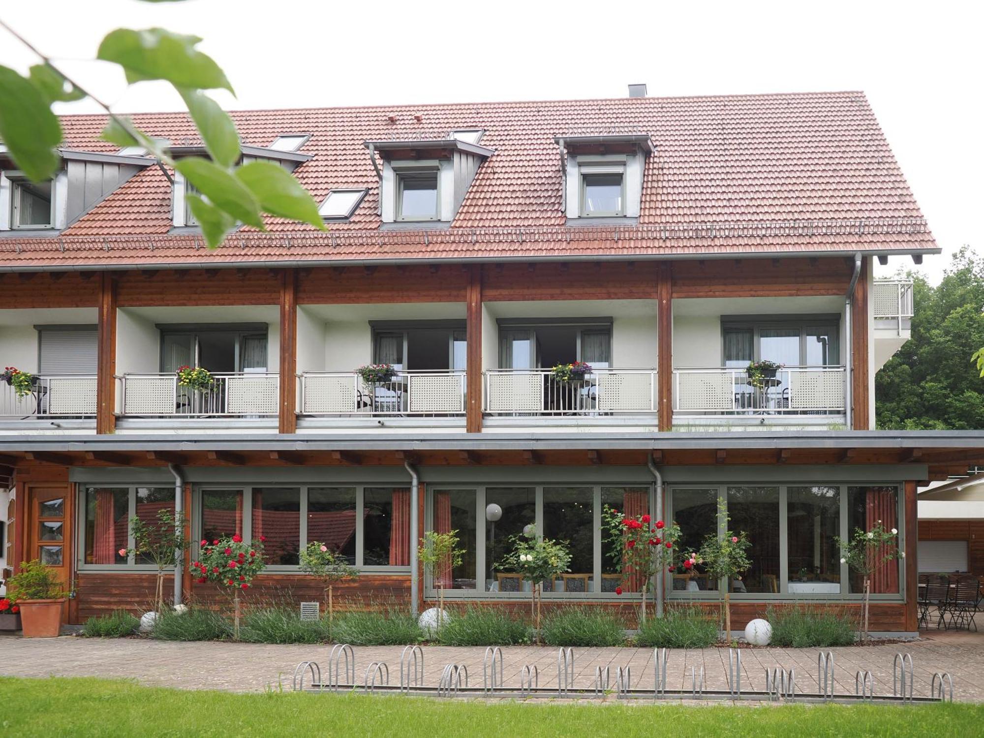 Landhotel Waldheim Pliezhausen Eksteriør bilde