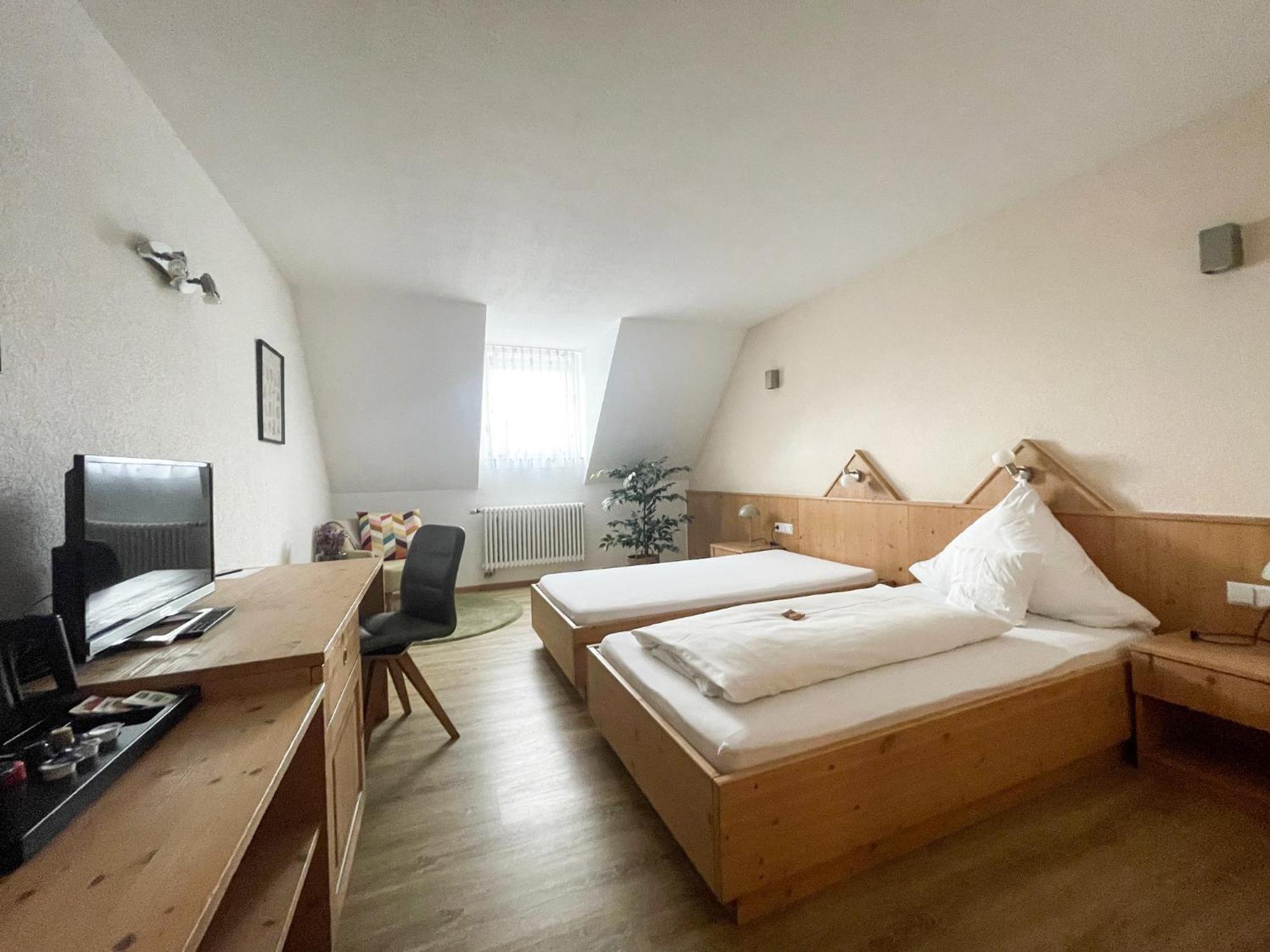 Landhotel Waldheim Pliezhausen Eksteriør bilde
